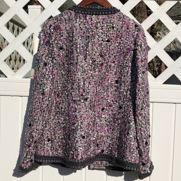 STUNNING Chanel Tweed Blazer Sm.,Med.,Large $895 - Picture 7 of 9
